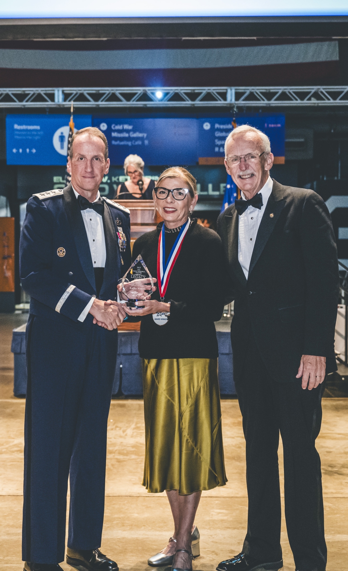 AF Ball (2023) - Kathy Watern (SES) receives AFA WMC's 'Legacy Award'